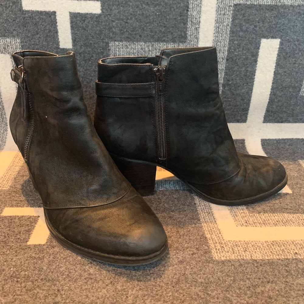 Gianni Bini Ankle Bootie